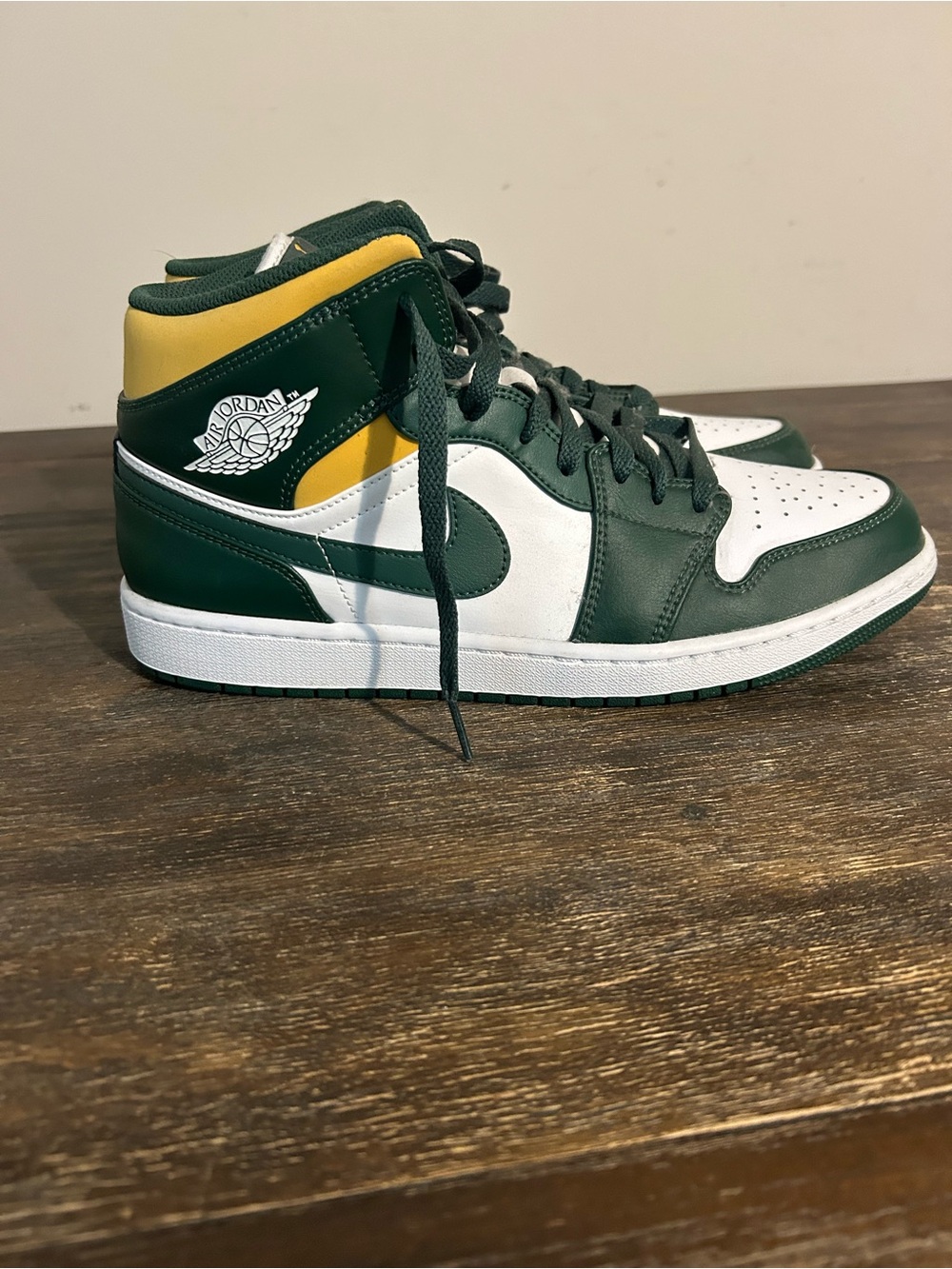 Jordan Mid-Top Sneakers in Green/White/Yellow Brand NEW